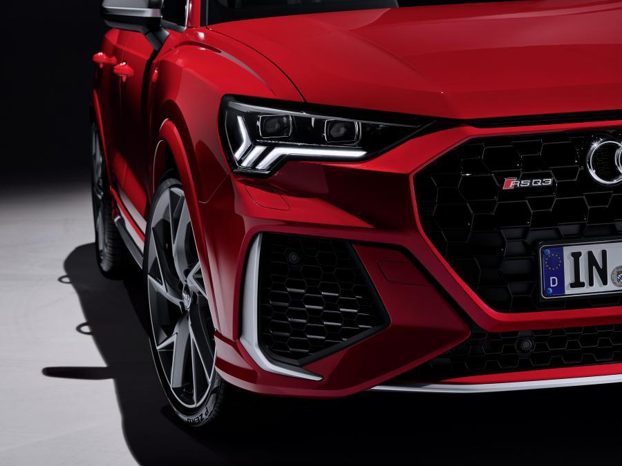 Детали экстерьера Audi RS Q3 2019 года  (WW) (фото 28 из 65)